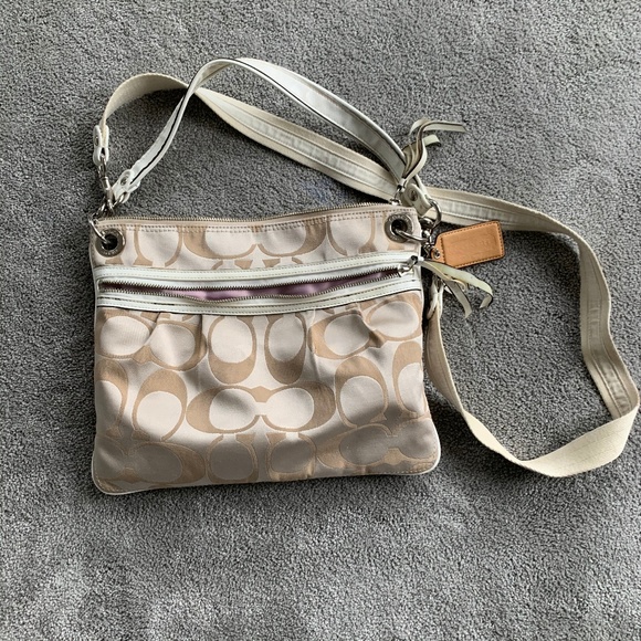 COACH POPPY PURSE BEIGE/CHAMPAGNE NEUTRAL HANDBAG - Picture 2 of 7